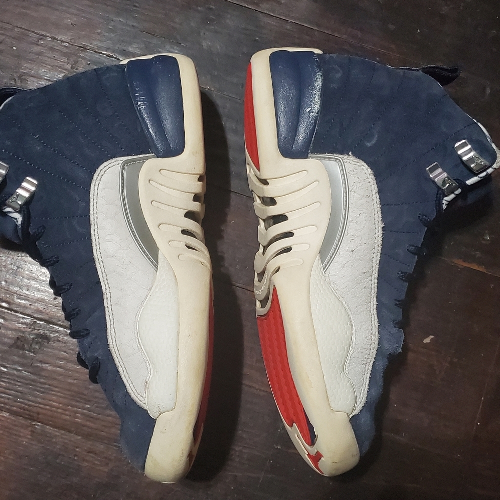 Jordan 12s - Picture 3 of 4